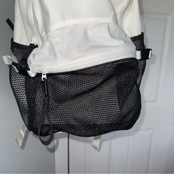 more the north face vault backpack The North Face Vault Backpack - Men's